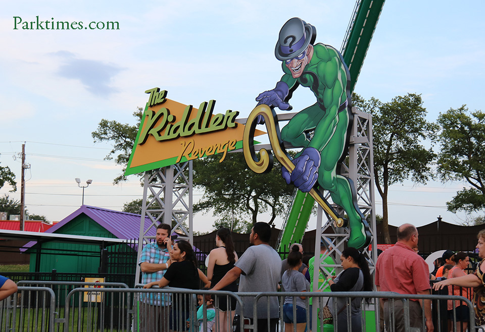 Riddler Revenge Sign Six Flags Over Texas